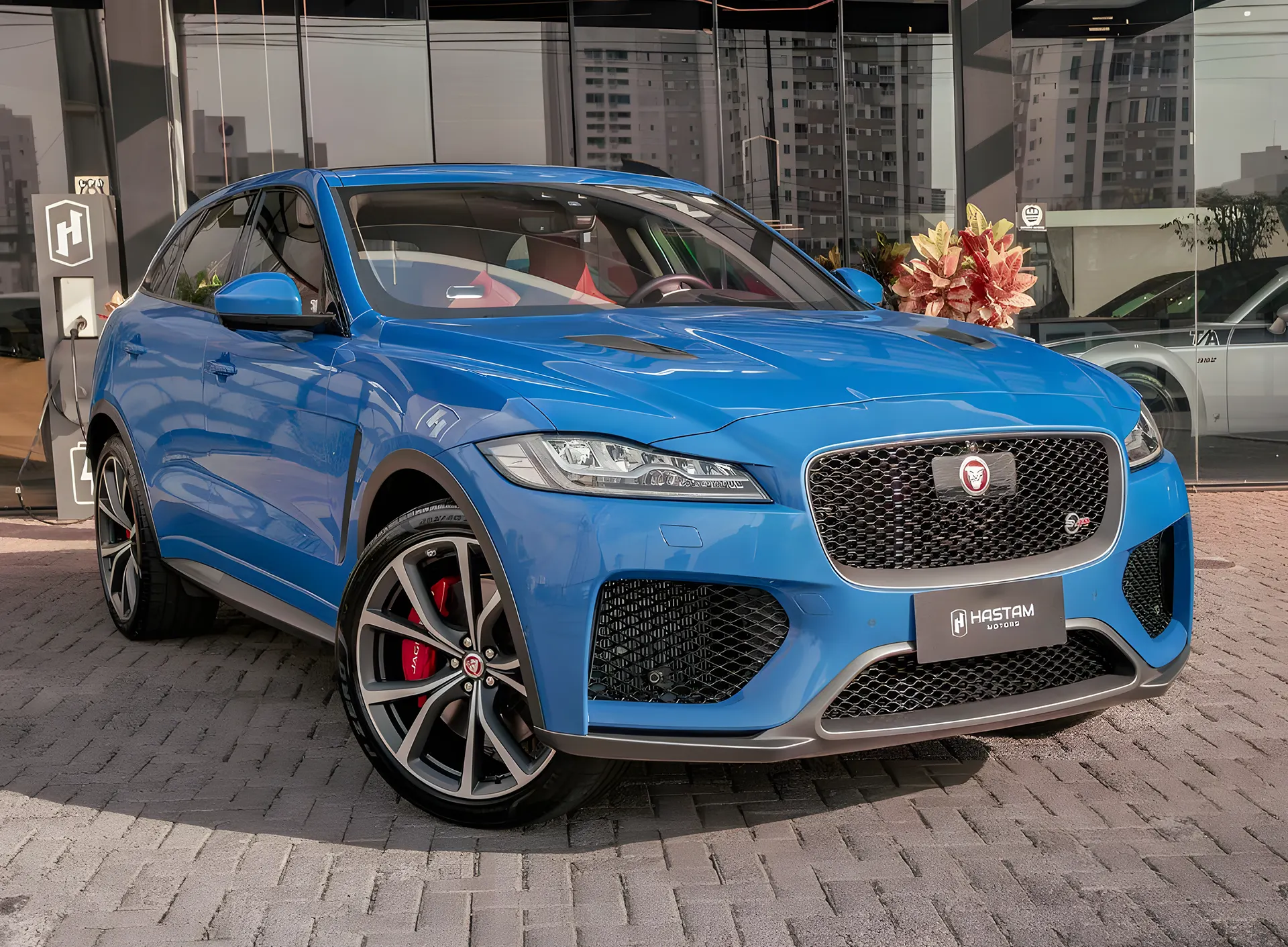 JAC F-Pace P550 SVR 2020